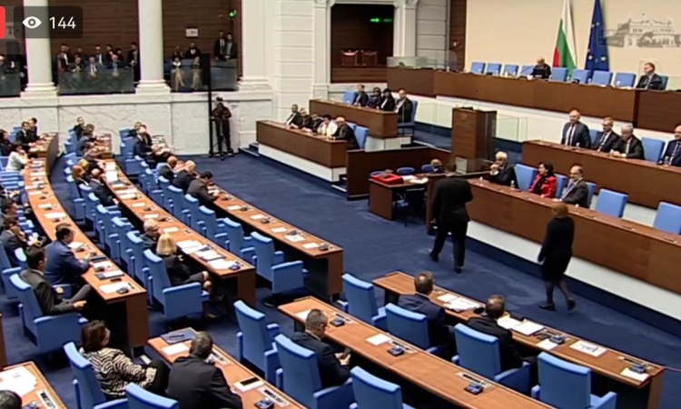 България: Протести, хаос, взривоопасна нестабилност