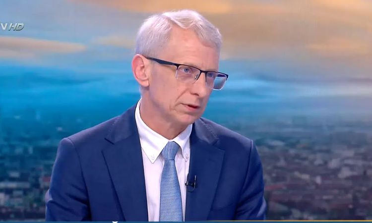 Денков: Борисов няма да как скрие нашия принос за европейското развитие на България
