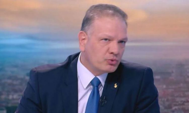 След решението на КС: Румен Радев може да опита да разшири правомощията си чрез Конституцията