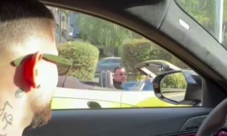 Русинова за коментара на Емрах Стораро за гонката: Колко трябва да си тъп, за да кажеш, че на спортен режим &quot;колата сама си замъглява километража&quot;?