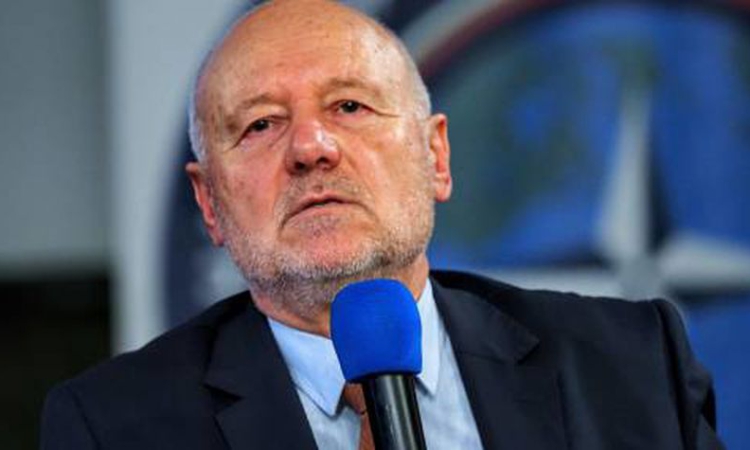 Тагарев: Няма как “стената срещу дронове” да бъде изградена за една година
