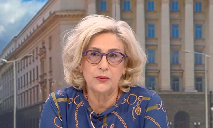 Доц. Буруджиева: Несериозно е да говорим, че правителството ще падне в следващите 3 месеца