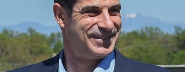 Човек на Бербатов към Гонзо: Неможач, имай срам! Лапаш 20 бона на месец
