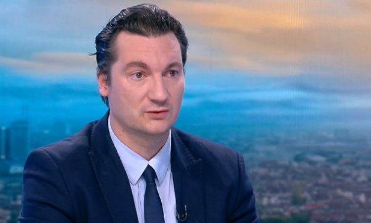 Крум Зарков: Предсрочни избори, не подлежи на коментар