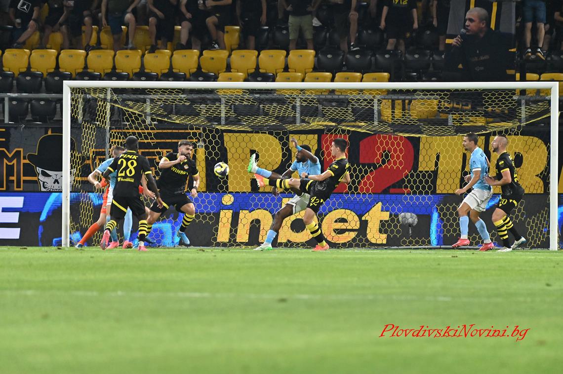 На живо: Арда - Ботев Пловдив 0:0