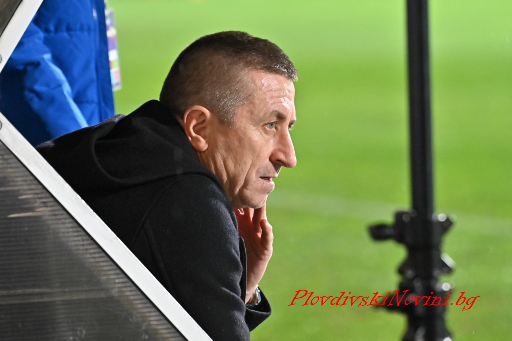 Монтана се раздели с Анатоли Нанков