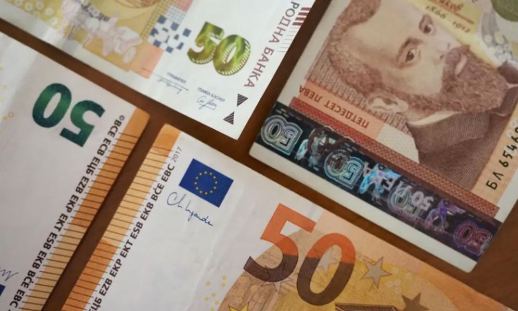 7 дни до еврото: 2000 лв. брутна заплата става 1022,59 евро