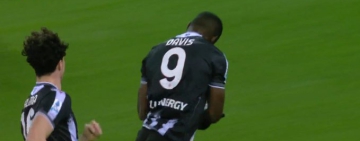 Удинезе стигна до драматично равенство срещу Лацио