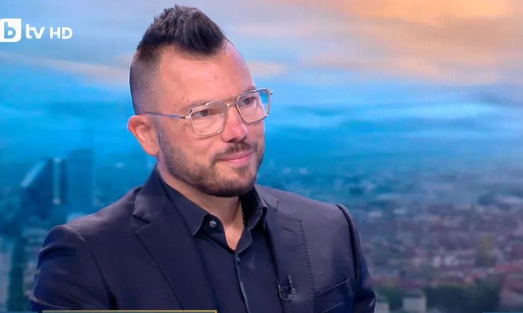 Макс Баклаян: Има все повече опашки пред бюрата за обмяна на валута