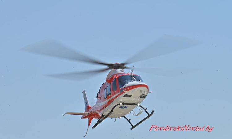Спасиха с хеликоптер младеж, паднал на ски писта в Банско