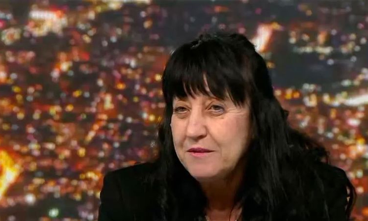 Проговори магазинерката, която не се изплаши от „Калашников”