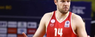 Везенков изведе Олимпиакос до победа срещу Байерн