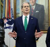 Иранският президент: Атака срещу върховния лидер е обявяване на война