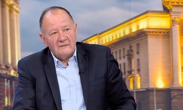 Михаил Миков: Включването на Радев не може да не предизвика ревност и напрежение