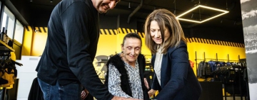 Валидираха пощенска марка в памет на Динко Дерменджиев