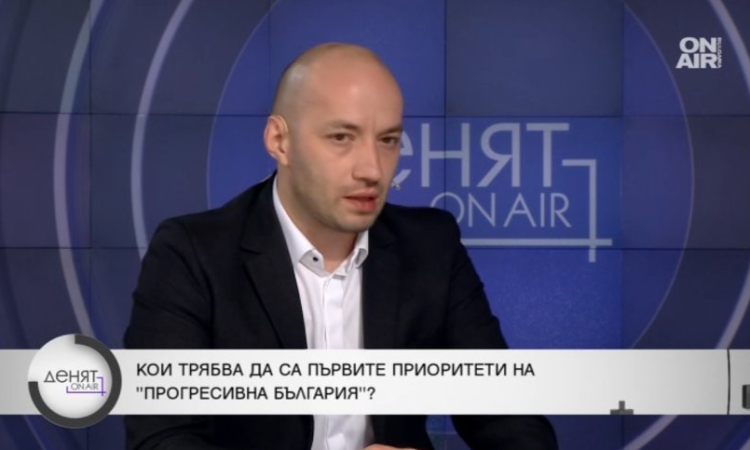 Димитър Ганев за подводните камъни пред Радев и разцеплението в ПП-ДБ