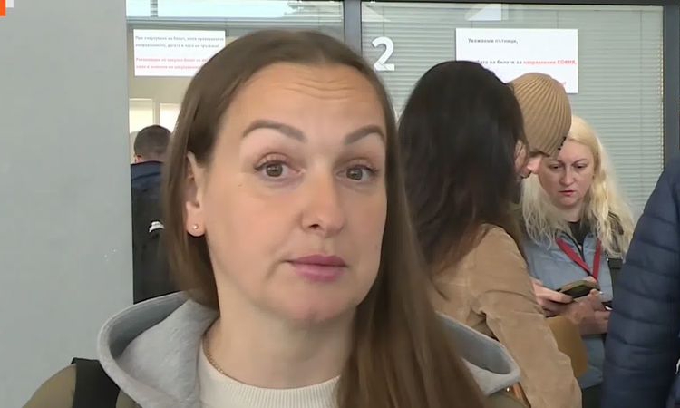 Жена твърди, че не са ѝ продали билет на автогарата във Варна, защото е украинка