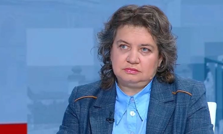 Доц. Киселова: Видя се кой от Радев и Пеевски е по-опасен