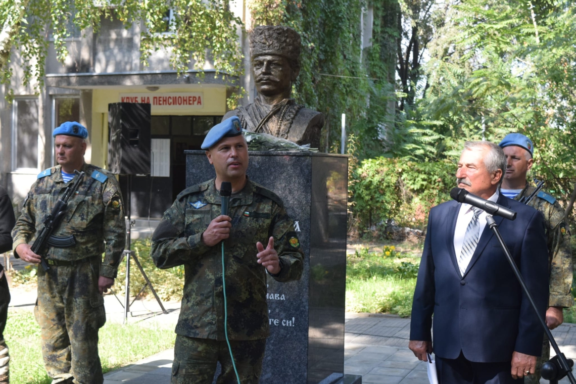 Рокади в армията: Ген. Явор Матеев вече няма да е начело на специалните сили, ще ни представя в НАТО и ЕС 