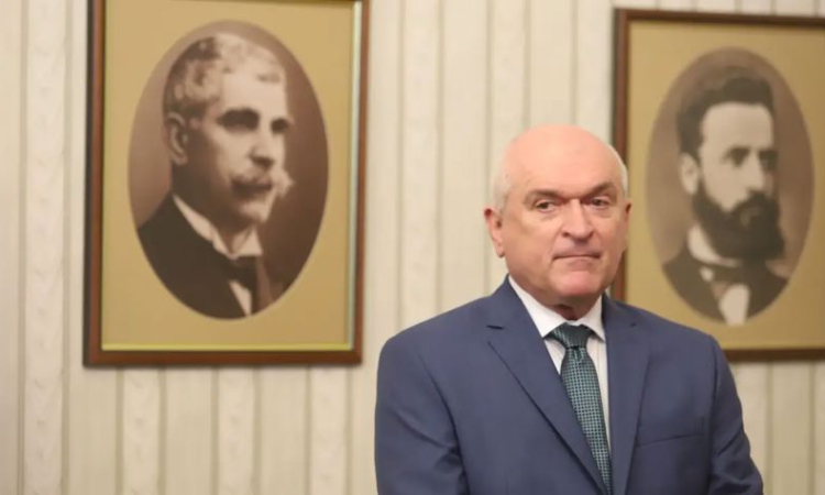 Премиерът Димитър Главчев се отчете за 2024 година 