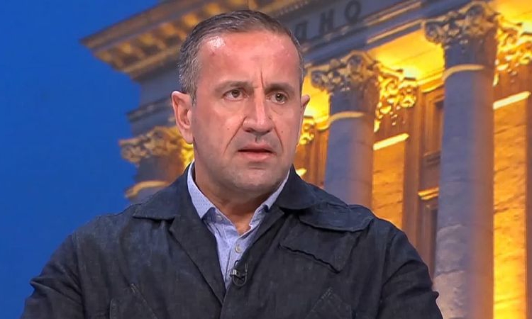 Георги Харизанов: Геополитическата позиция на премиера е проевропейска, на президента е постсъветска