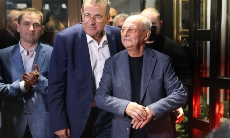 Хората на Доган осъдиха &quot;поведението&quot; на проф. Костадин Ангелов