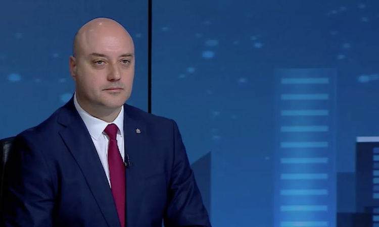 Атанас Славов: Управляващите дължат обяснения за подкрепата на Пеевски