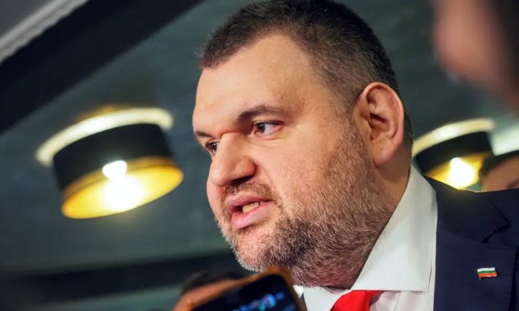 Пеевски: Ще дам Теодора Георгиева на прокурор, тя е личната поръчкова прокурорка на Кирил Петков
