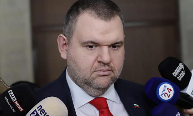 Делян Пеевски: Подавам сигнал срещу Теодора Георгиева!