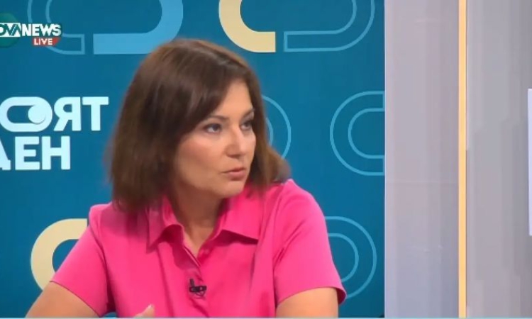 Проф. Сербезова: 50 минути бяхме затворени в „ръкава“ на летището без информация, дори звъняхме на 112