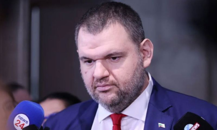 До седмици ще стане ясно дали Пеевски ще бъде обявен за единствен председател на ДПС