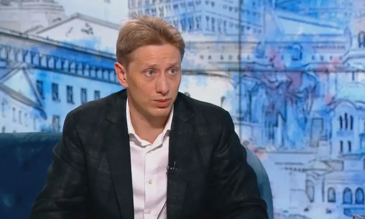 Ивайло Шотев: Случващото се във Варна е подмяна на властта