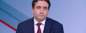 Божанов: Разбиването на фабриката за незаконни цигари е добра новина, но има редица въпроси
