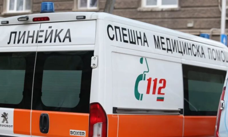 Син заля родителите си с бензин и ги запали