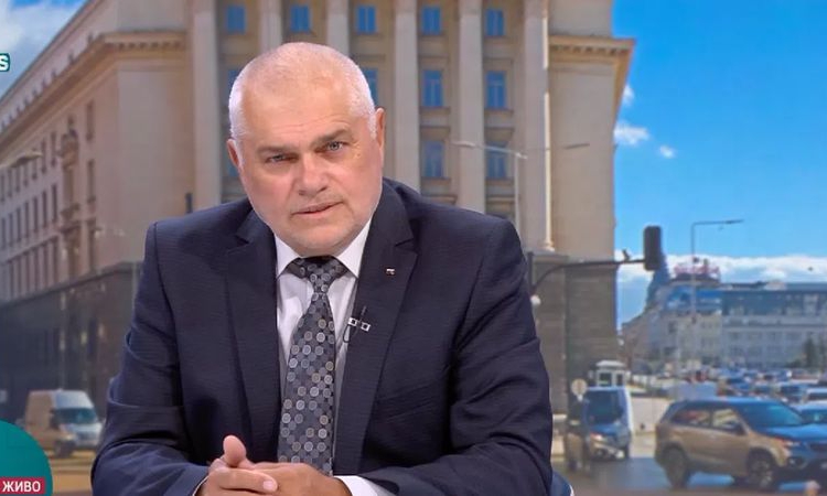 Валентин Радев за побоя в Русе: Търпим последствията от изгубените 1-2 поколения