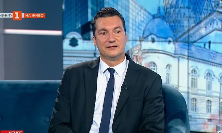 Крум Зарков: Темата за върховенството на закона може да подкопае правителството