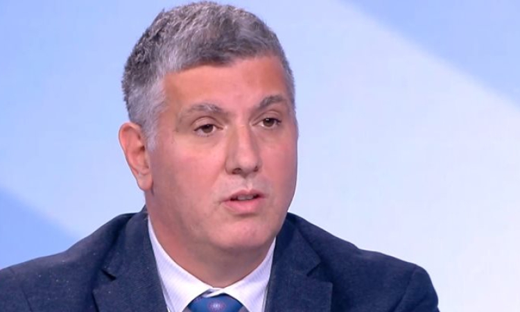Андрей Цеков нарече Борисов &quot;ноторно известен лъжльо&quot;: Финализирахме АМ &quot;Европа&quot; при Денков