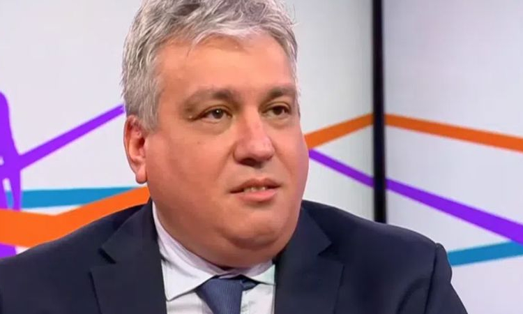 Заплашиха шефа на НСИ Атанас Атанасов с &quot;тържествен прием в Казичене&quot;