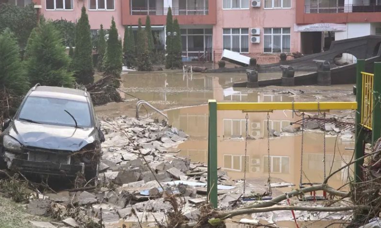Ръководството на в.с. „Елените“: Природата показа сила, каквато инфраструктурата не може да спре
