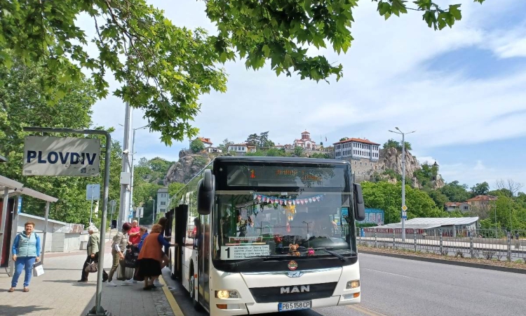 Община Пловдив осигурява повече градски автобуси за Задушница