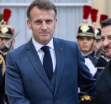 Дмитрий Медведев заплаши Берлин с ядрен удар