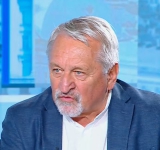 Авторитетна компания от държава-член на OECD е добрият вариант за купувач на 