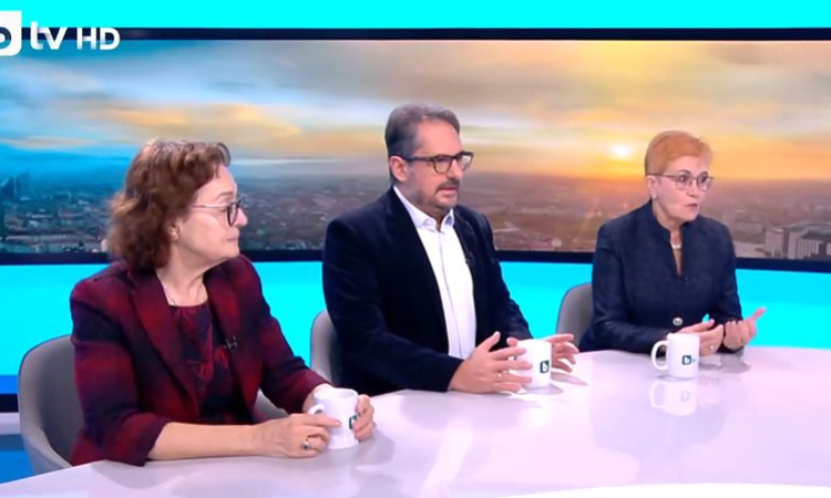 Киселова неправомерно е спряла референдума на Радев: Какво значи решението на КС?