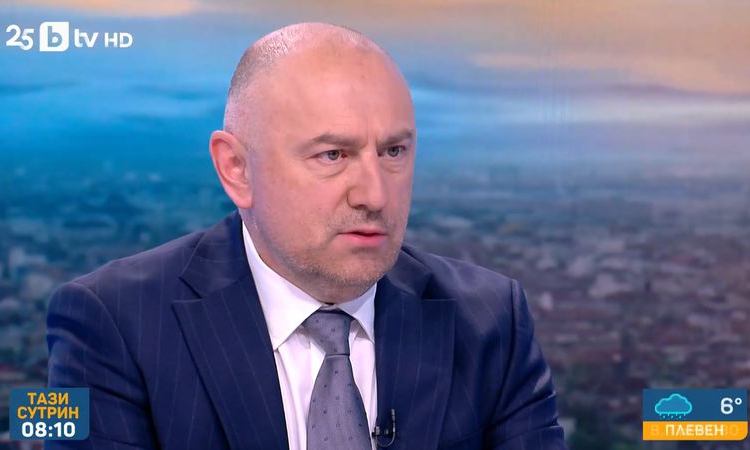 Каримански за коледните надбавки: Започна едно наддаване затова кой ще спечели повече