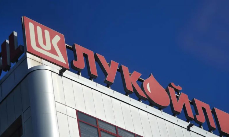 &quot;Лукойл&quot;: Надяваме се, че особеният управител на активите ни в България ще осигури тяхното нормално функциониране