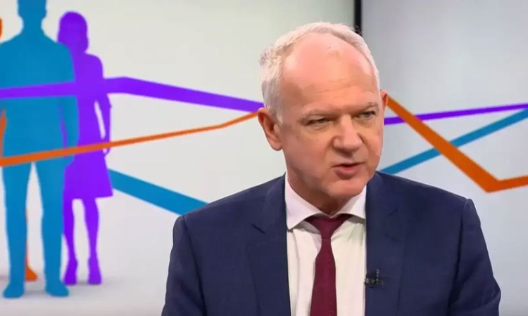 Васил Велев: За да се харесат на 200 хиляди души управляващите, ще обеднеят 2 милиона