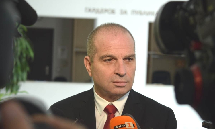 Пет са постъпилите оферти за извършване на пътнически превози с жп транспорт