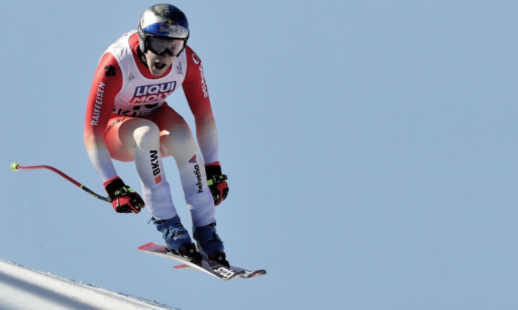 Марко Одермат ликува в първото спускане за сезона