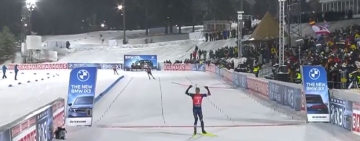 Кентен Фийон Майе триумфира в преследването от СК по биатлон в Йостерсунд