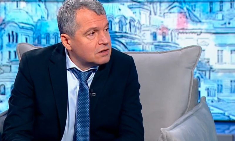 Тошко Йорданов: Имат ли акъл ПП-ДБ, за да свалят правителството в този момент!?